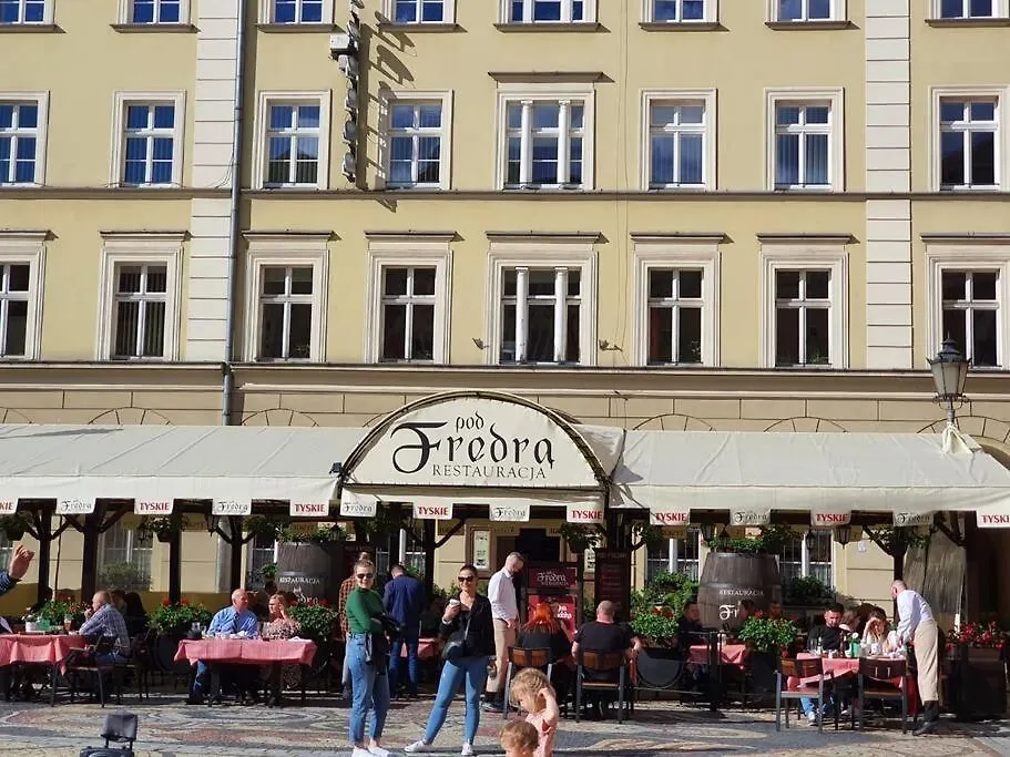 Rynek Pod Fredra Apartment Wroclaw Poland